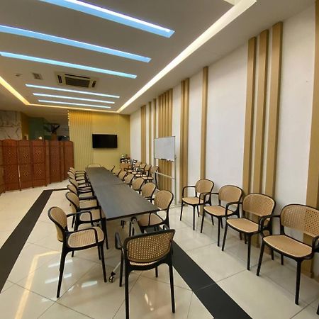Bangi Business Hotel Kampong Sungai Ramal Dalam Exterior photo