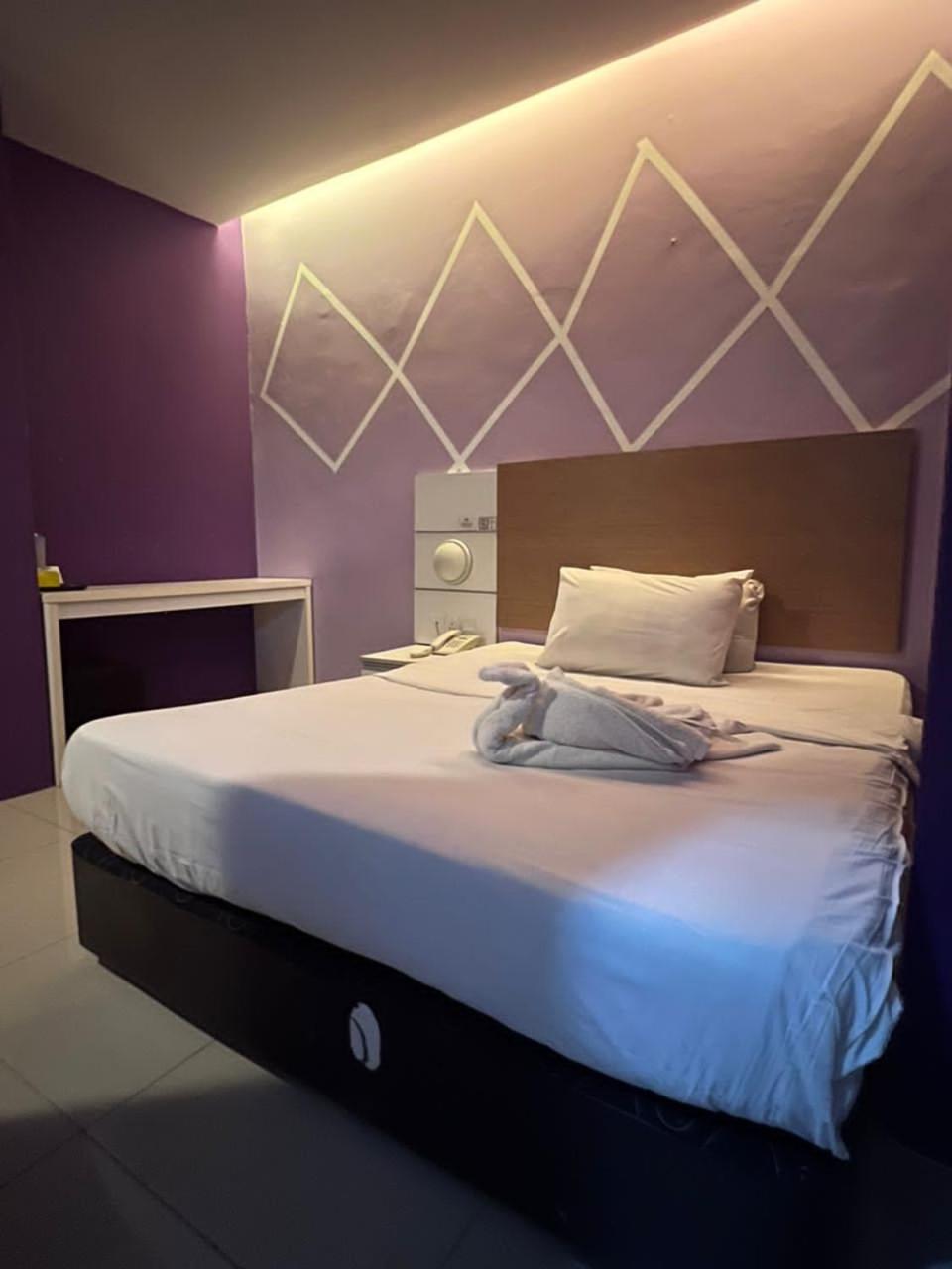 Bangi Business Hotel Kampong Sungai Ramal Dalam Exterior photo