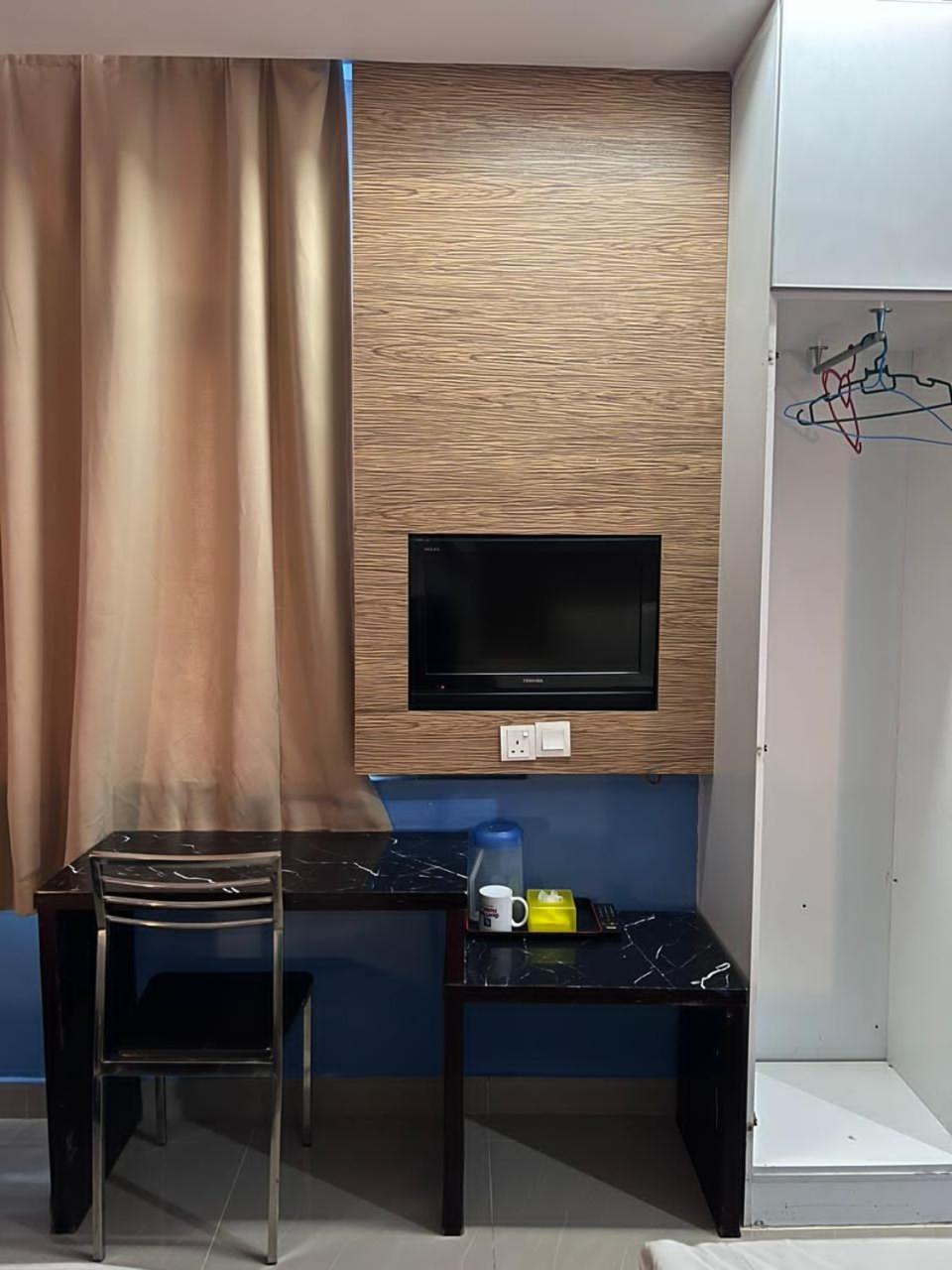 Bangi Business Hotel Kampong Sungai Ramal Dalam Exterior photo